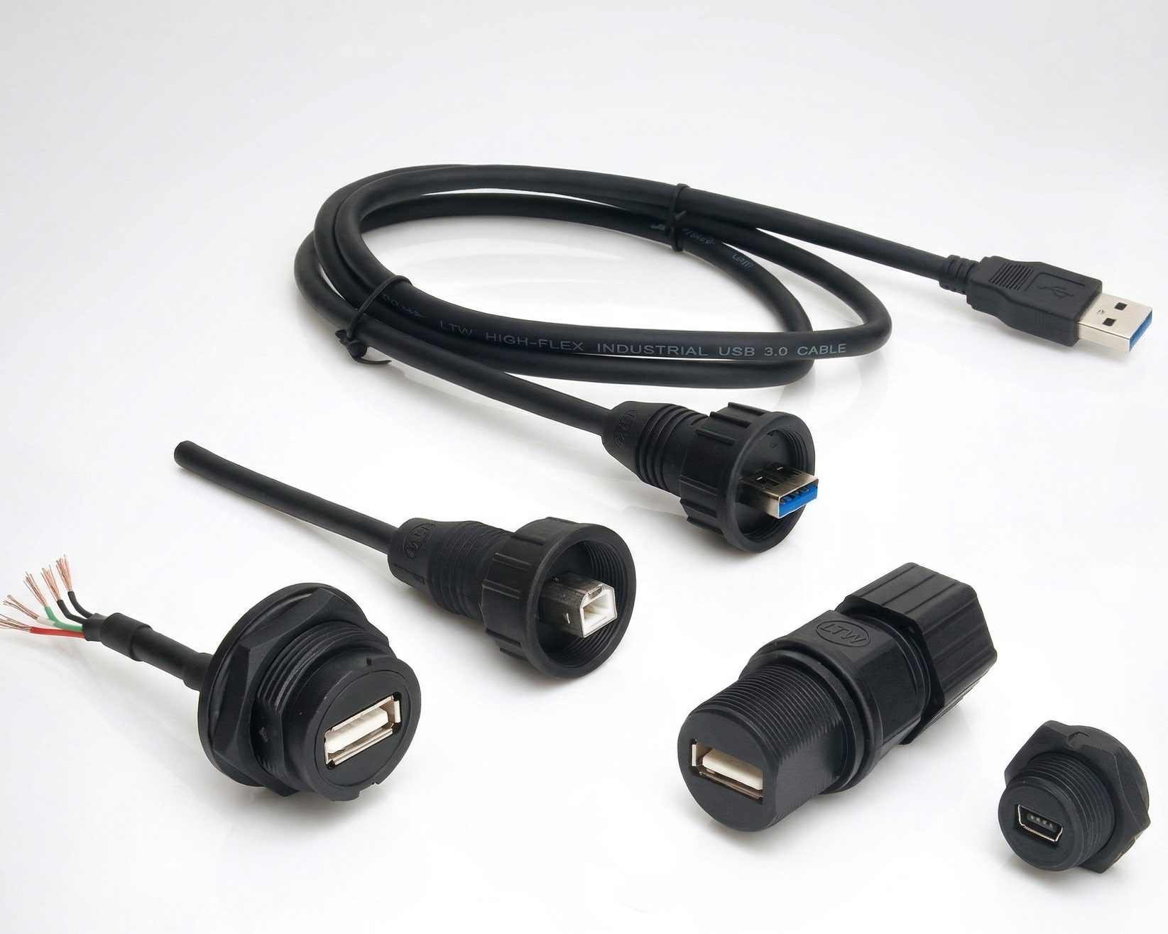 Flawless Strain Relief (SR) overmolding on industrial waterproof USB connectors, demonstrating zero-defect sealing.